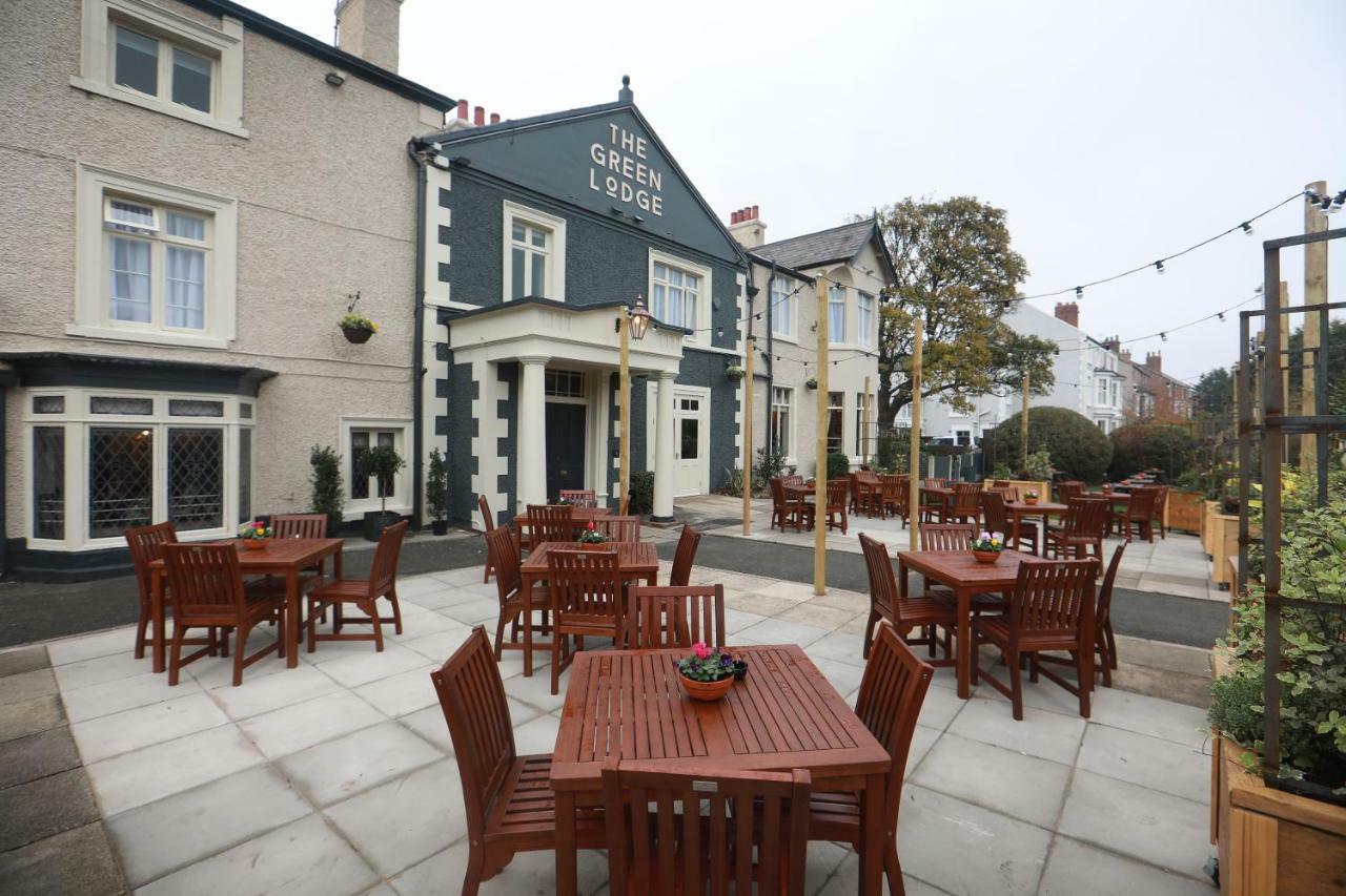 Green Lodge, Wirral By Marston'S Inns Хойлейк Екстериор снимка